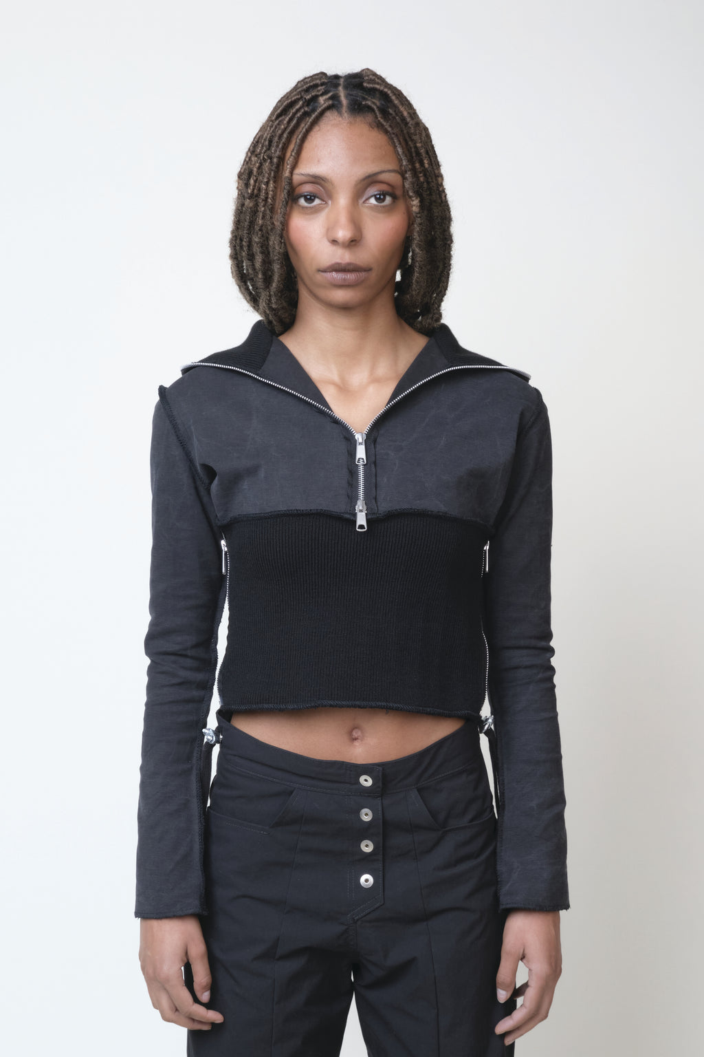 MULTI ZIPPER HOOD BLACK