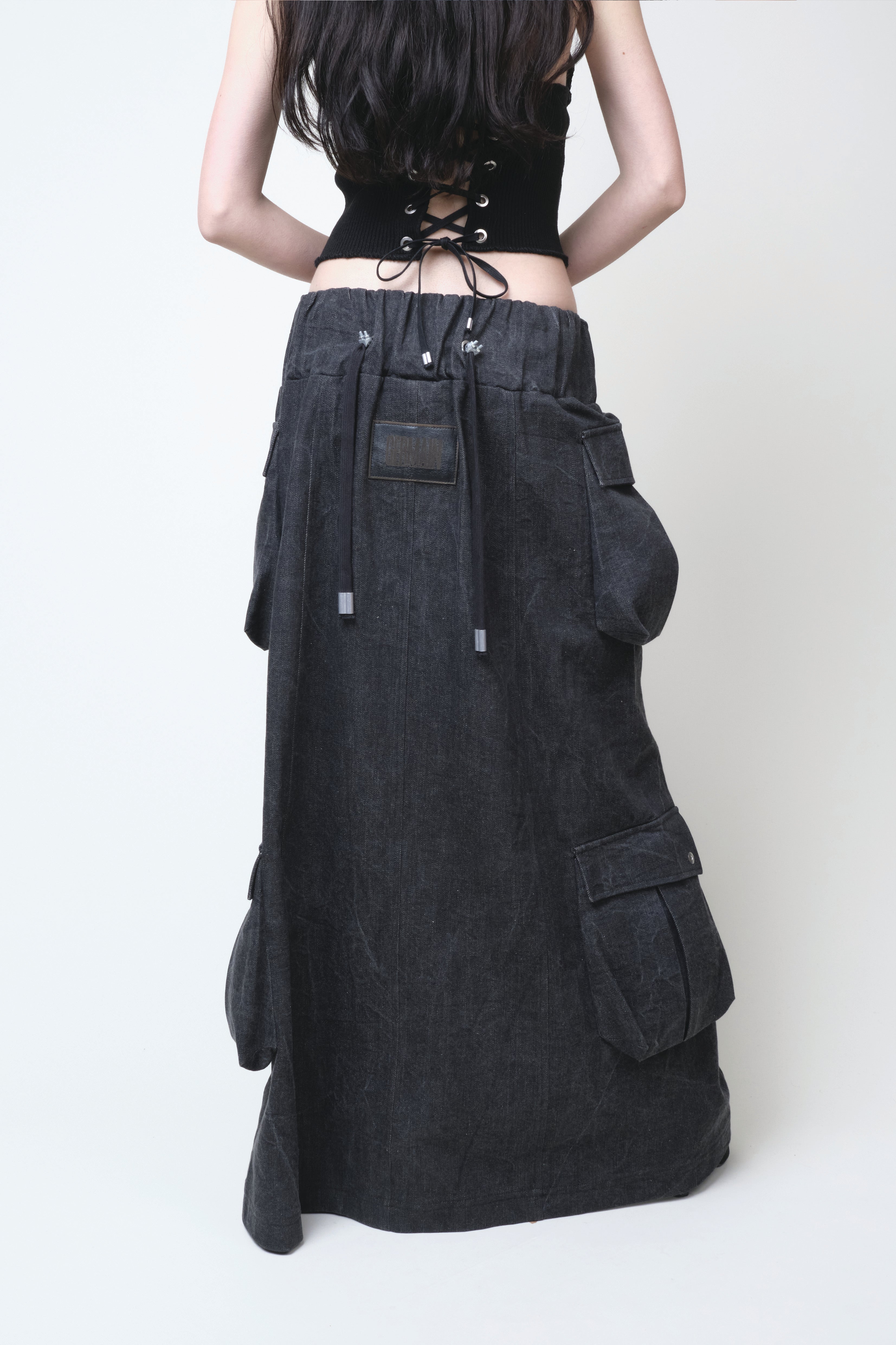CARGO ZIPPER SKIRT WASHED BLACK DENIM