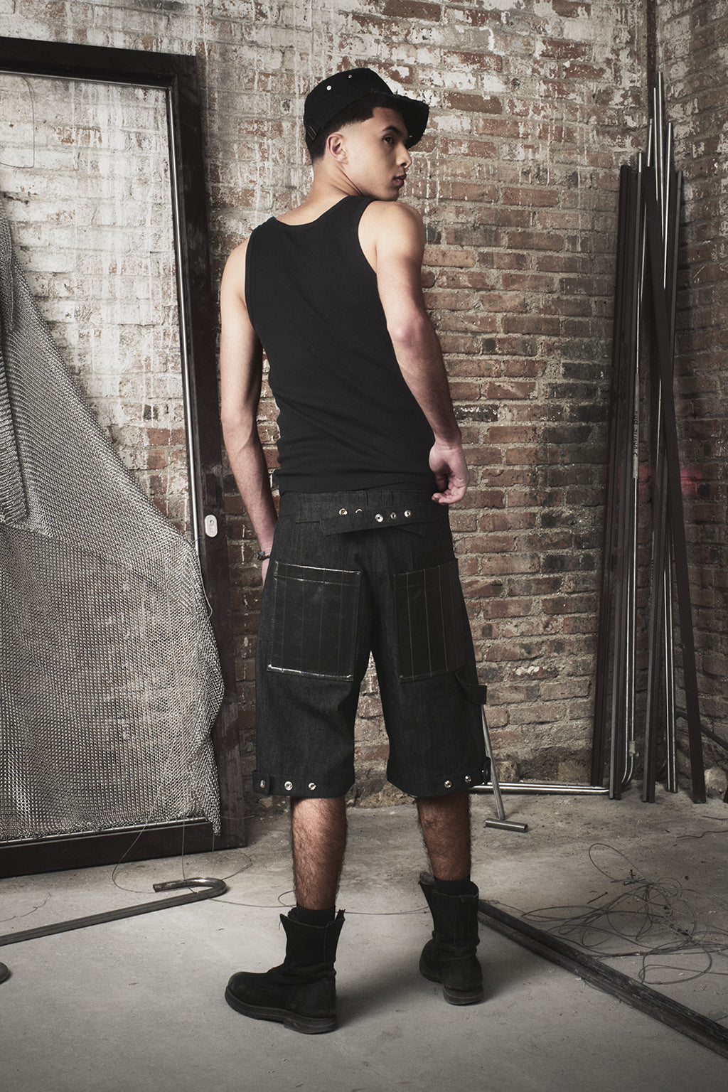 CARPENTER SHORT BLACK DENIM