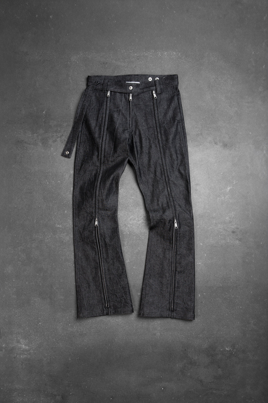 FULL ZIPPER BOOTCUT WASHED DENIM