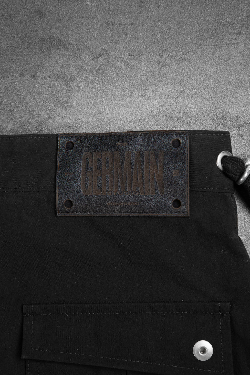 BANANA CARGO PANT BLACK COTTON