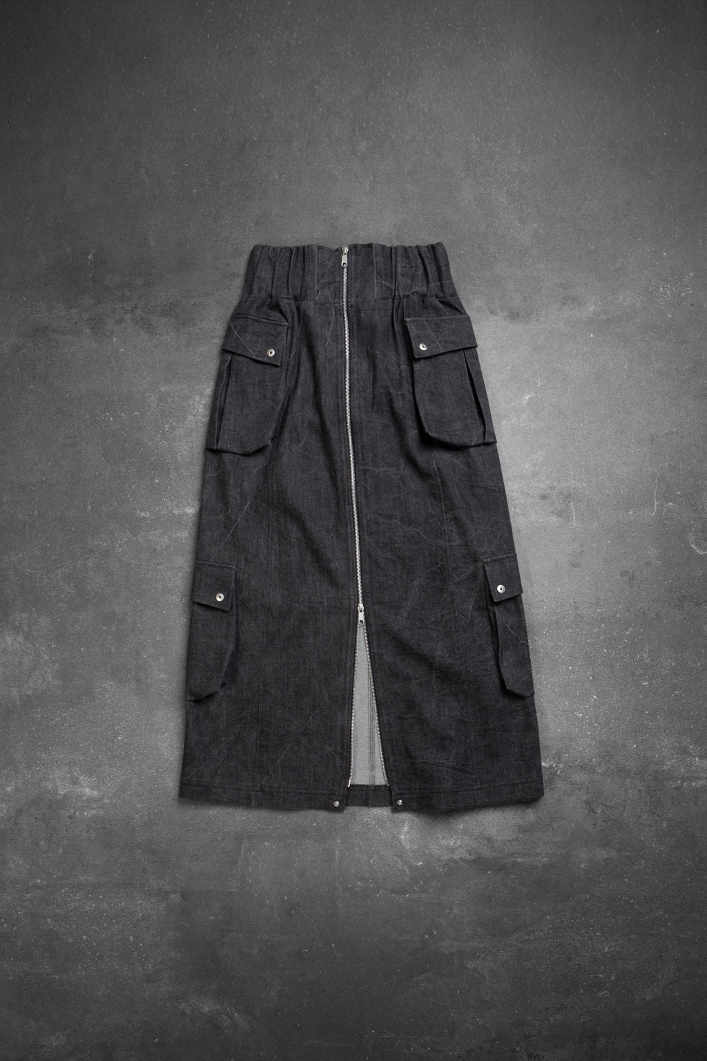 CARGO ZIPPER SKIRT WASHED BLACK DENIM