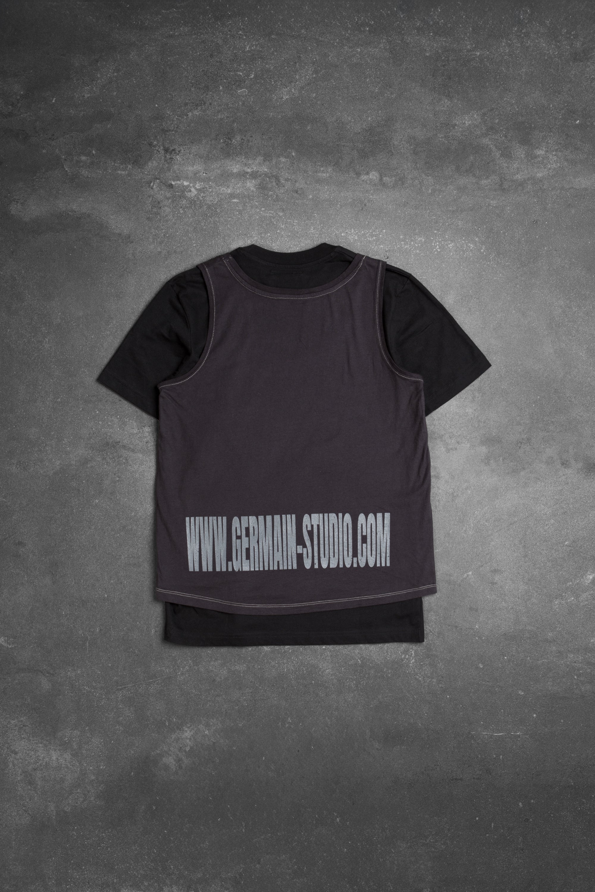 DARK TANK TOP TEE