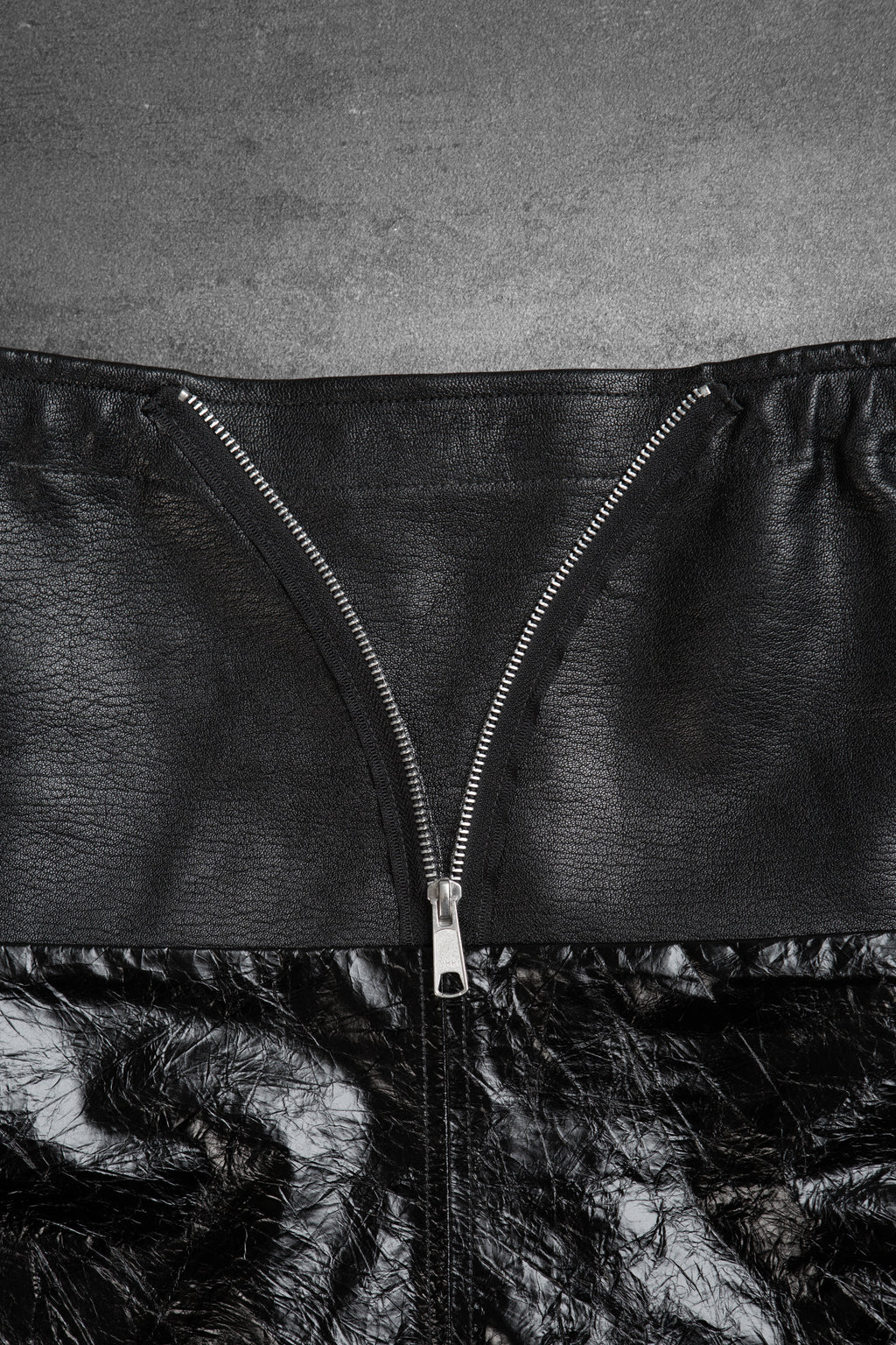 CRUMPED LEATHER CORSET SKIRT