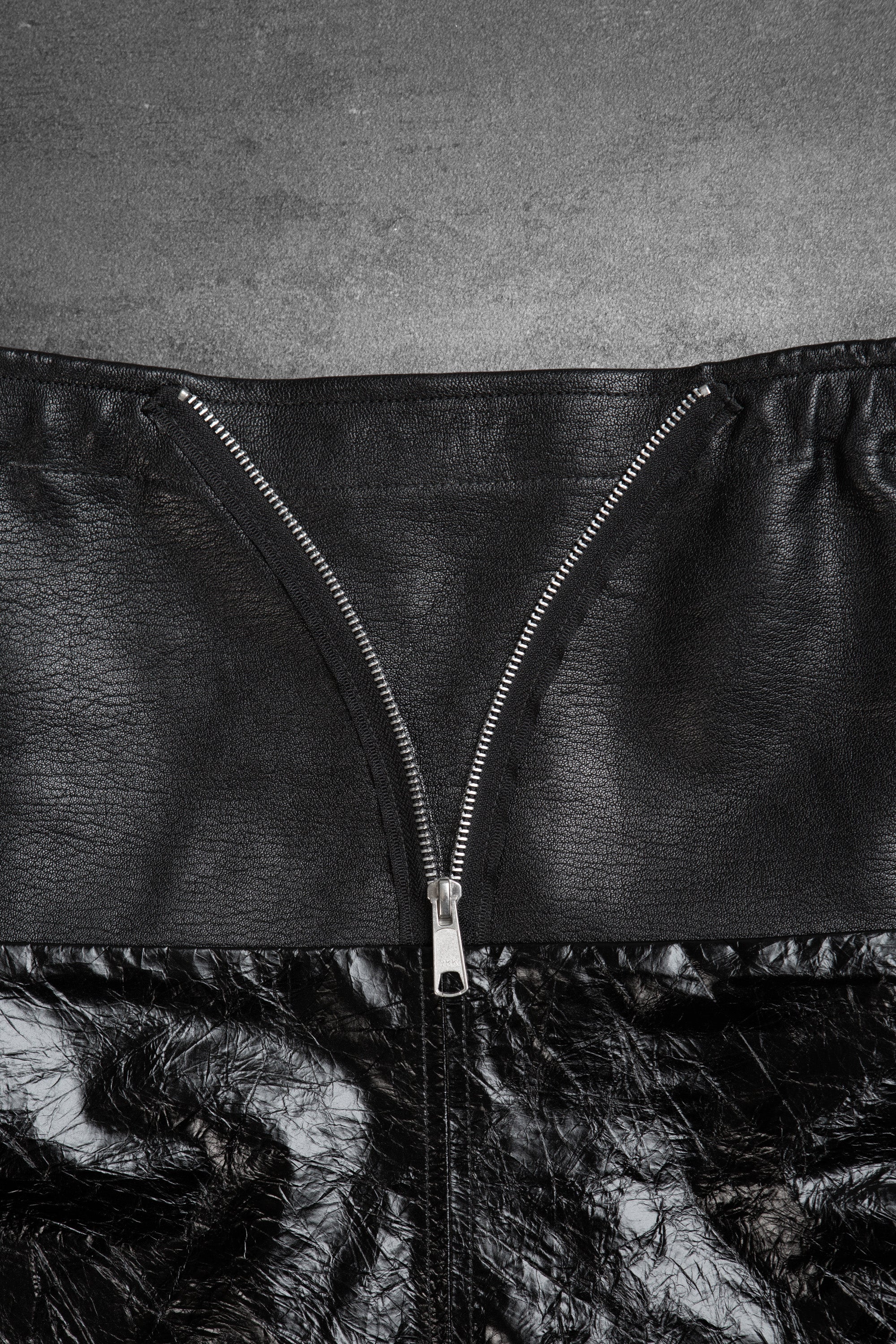 CRUMPED LEATHER CORSET SKIRT