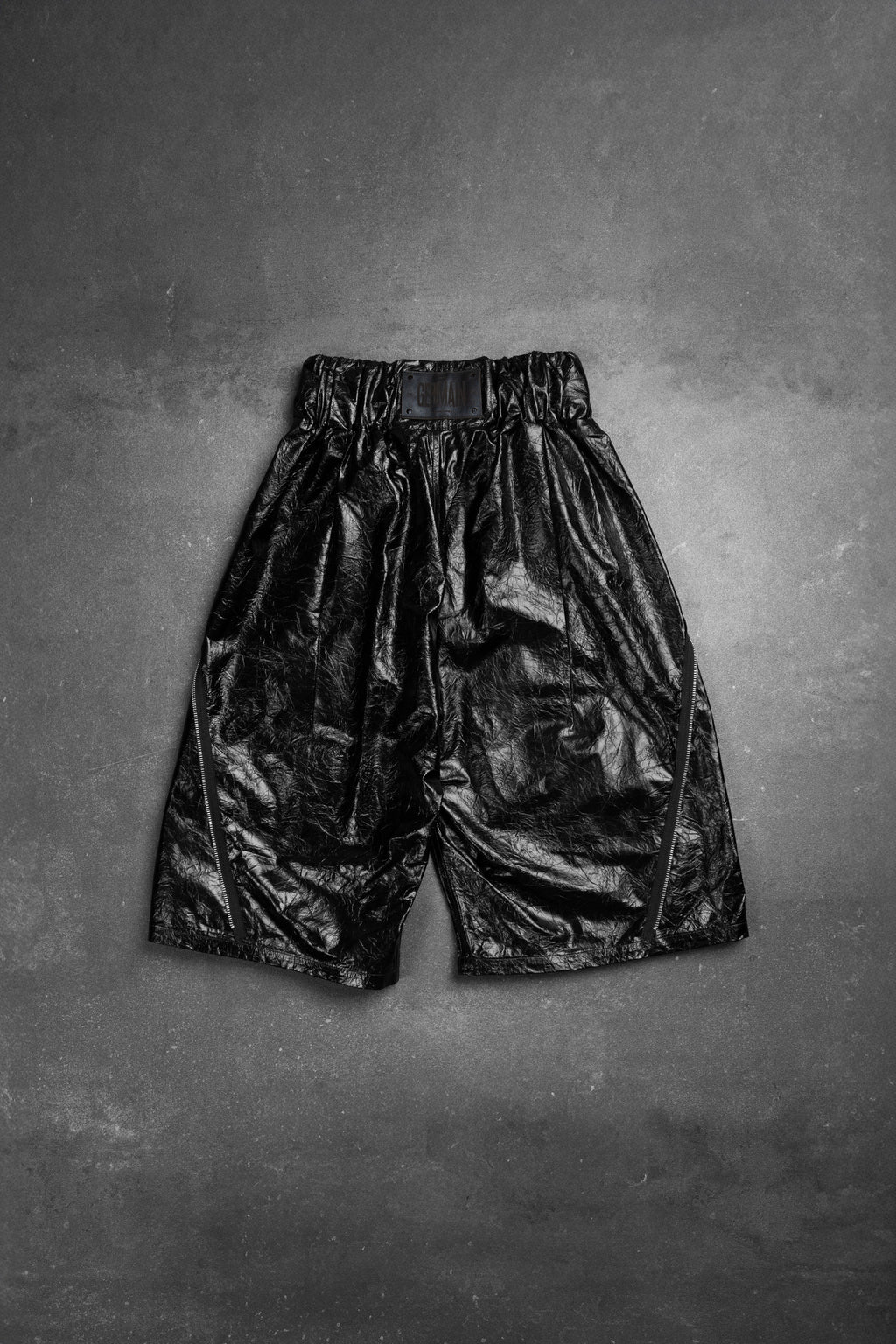 CRUMPLED LEATHER CARGO BOXING SHORT