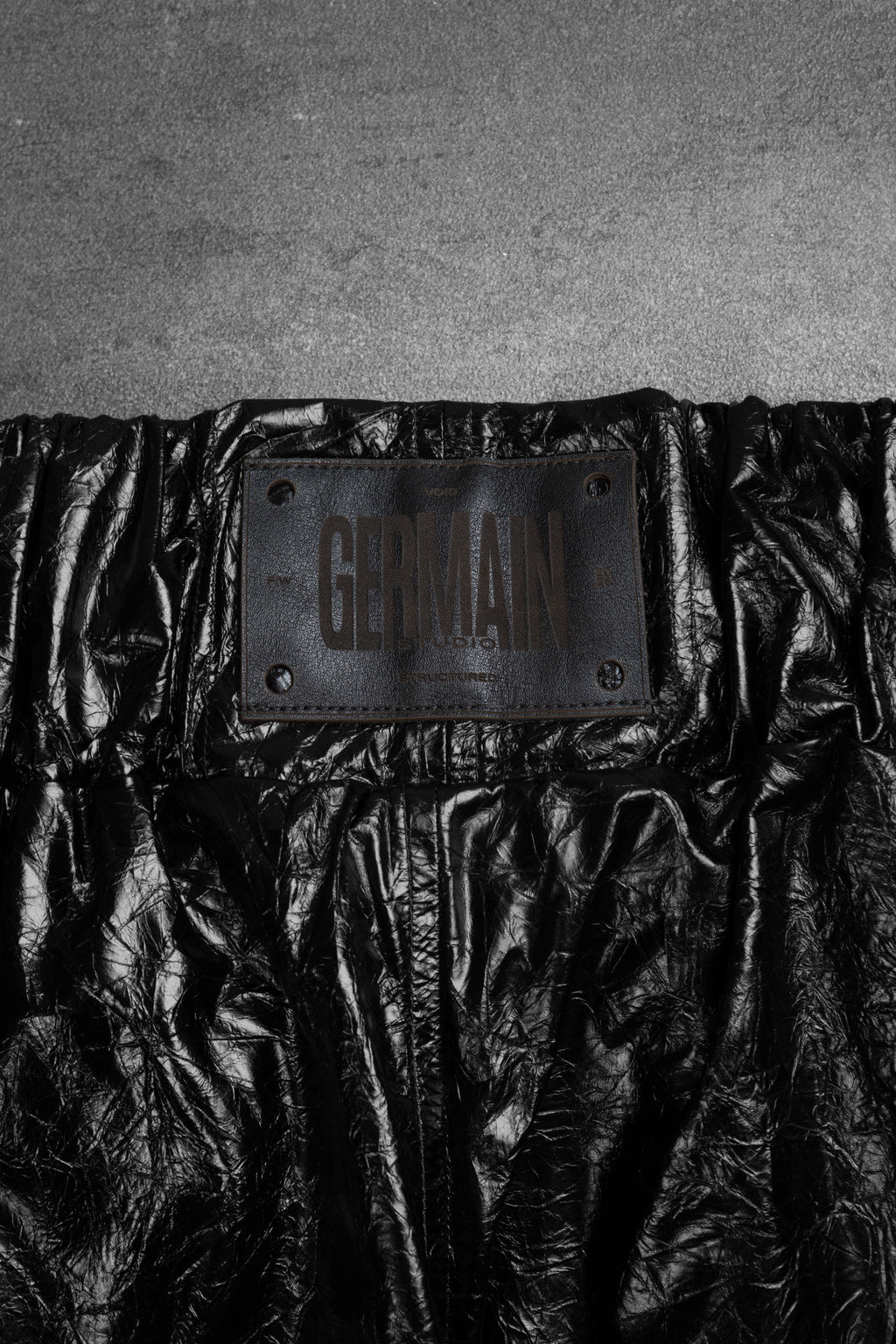 CRUMPLED LEATHER CARGO BOXING SHORT