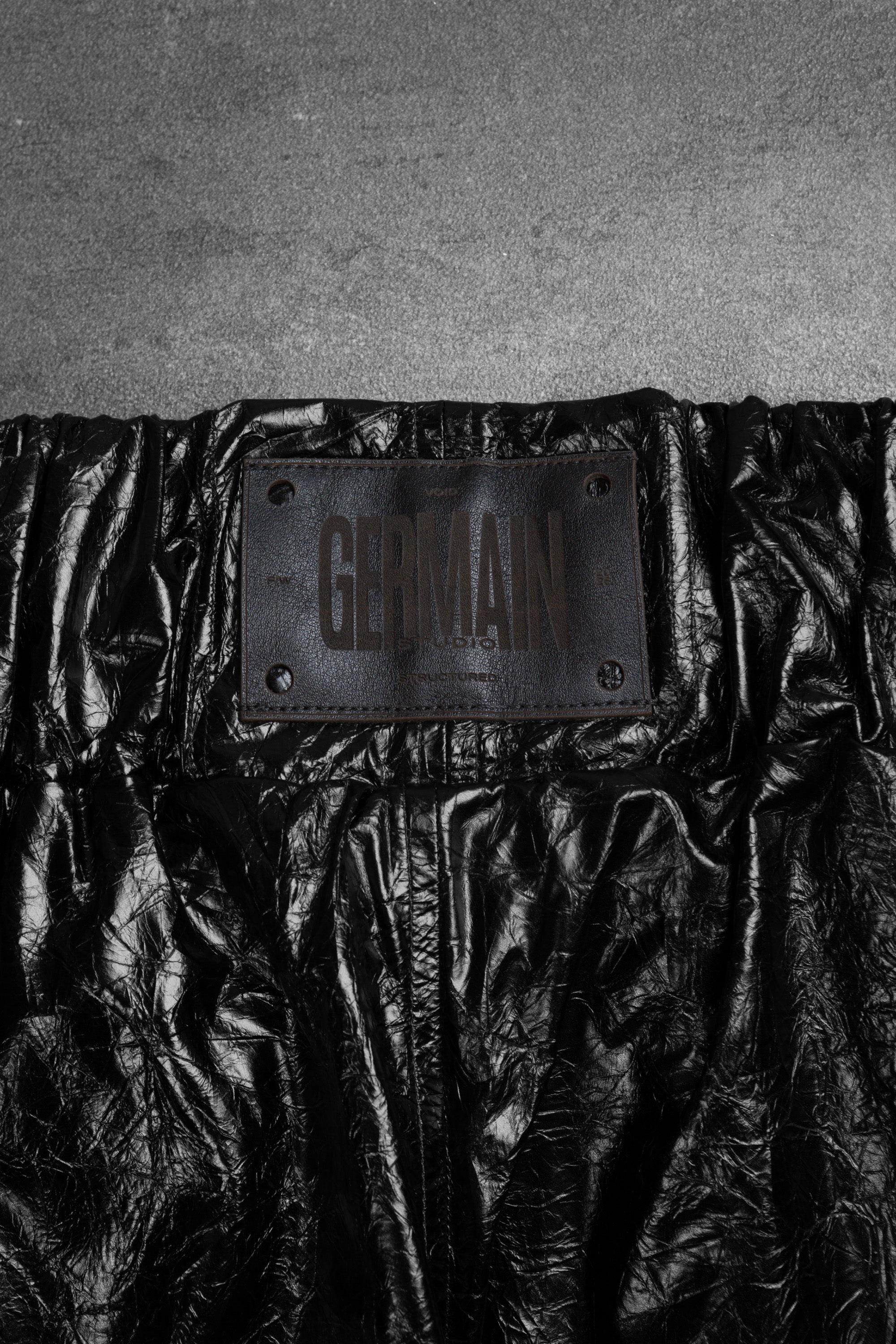 CRUMPLED LEATHER CARGO BOXING SHORT