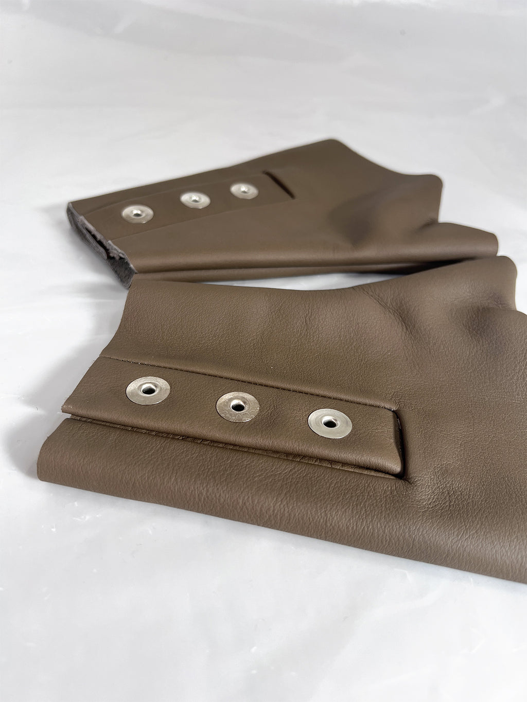 OXYDE leather gloves