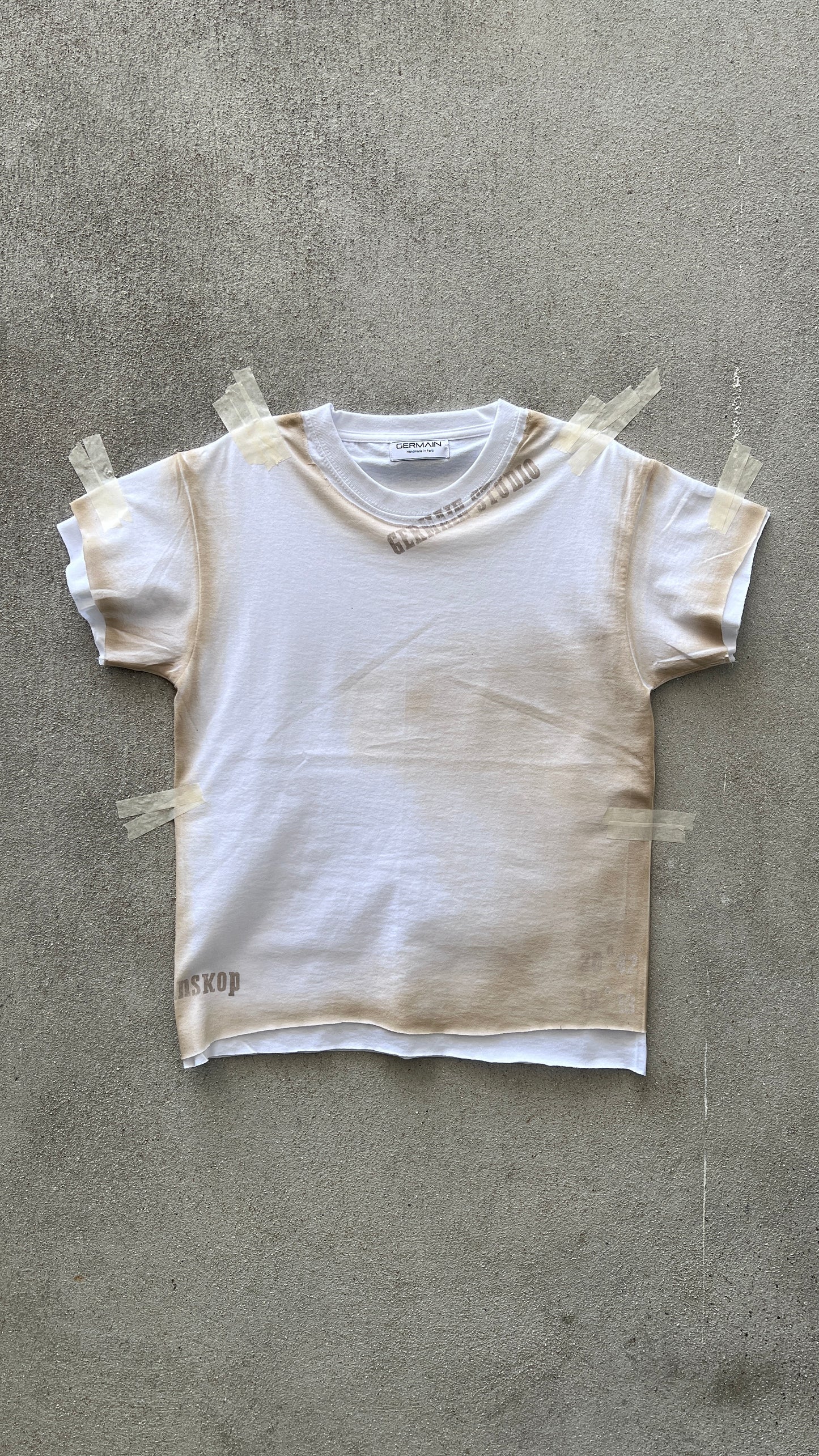 KOLMANSKOP TEE