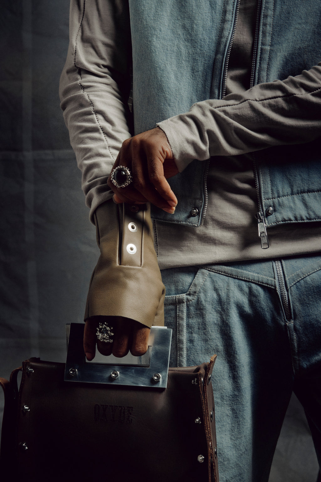OXYDE leather gloves