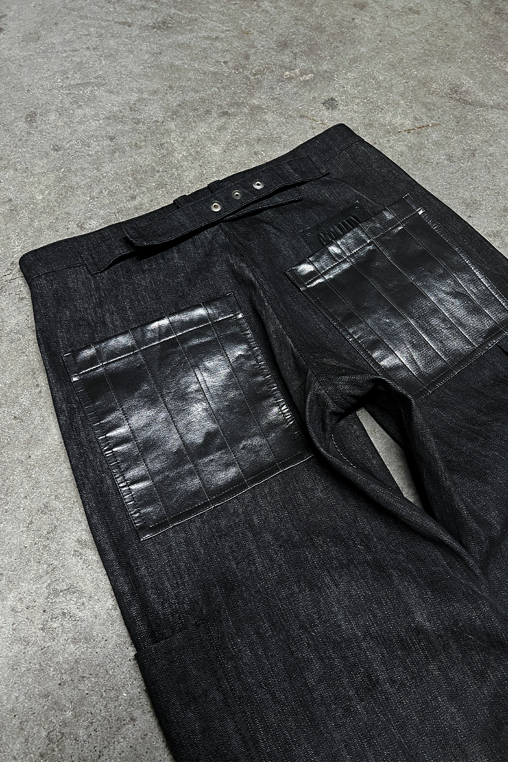 DOUBLE KNEE CARPENTER BLACK DENIM