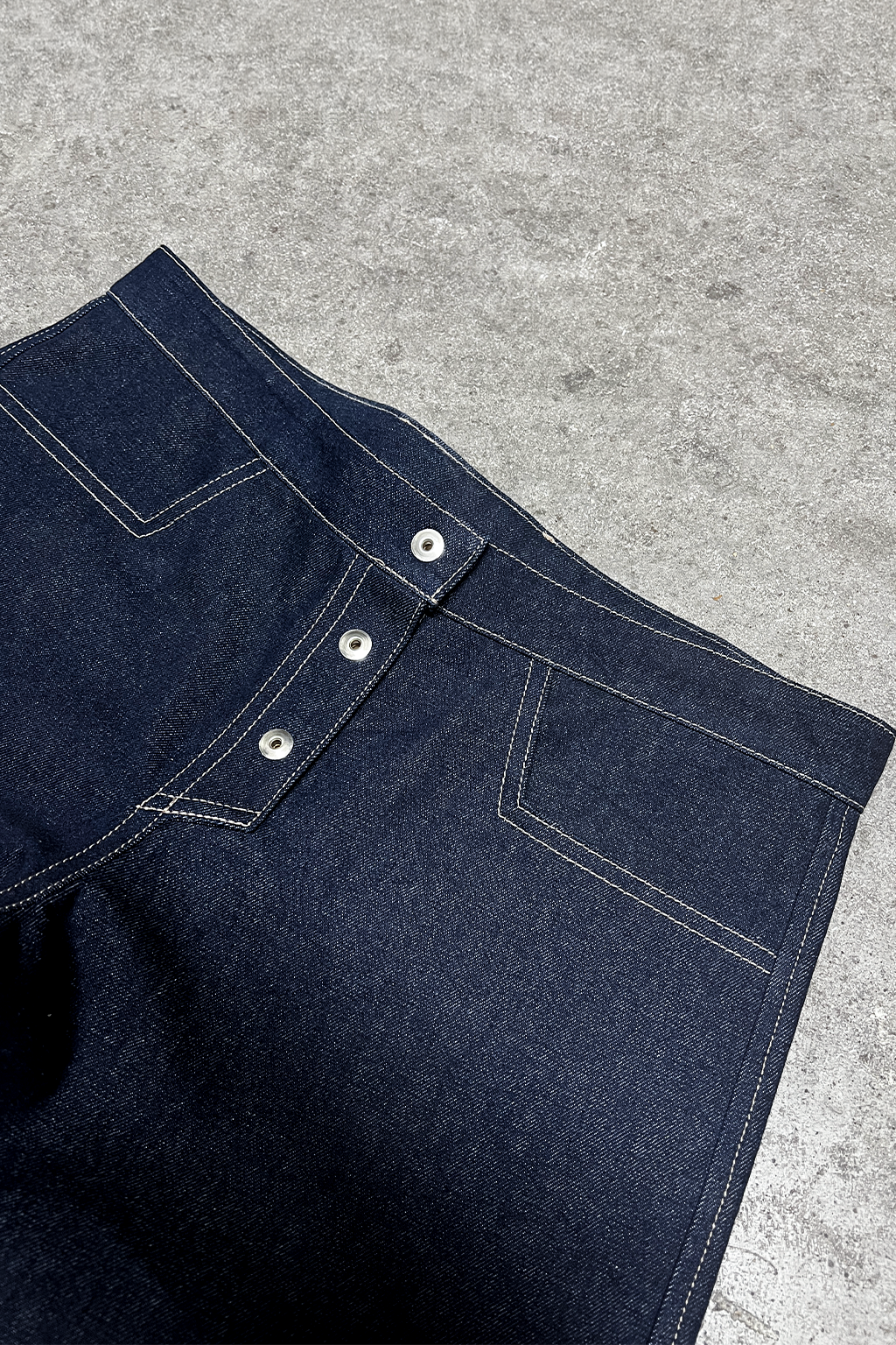 CARPENTER SHORT RAW DENIM