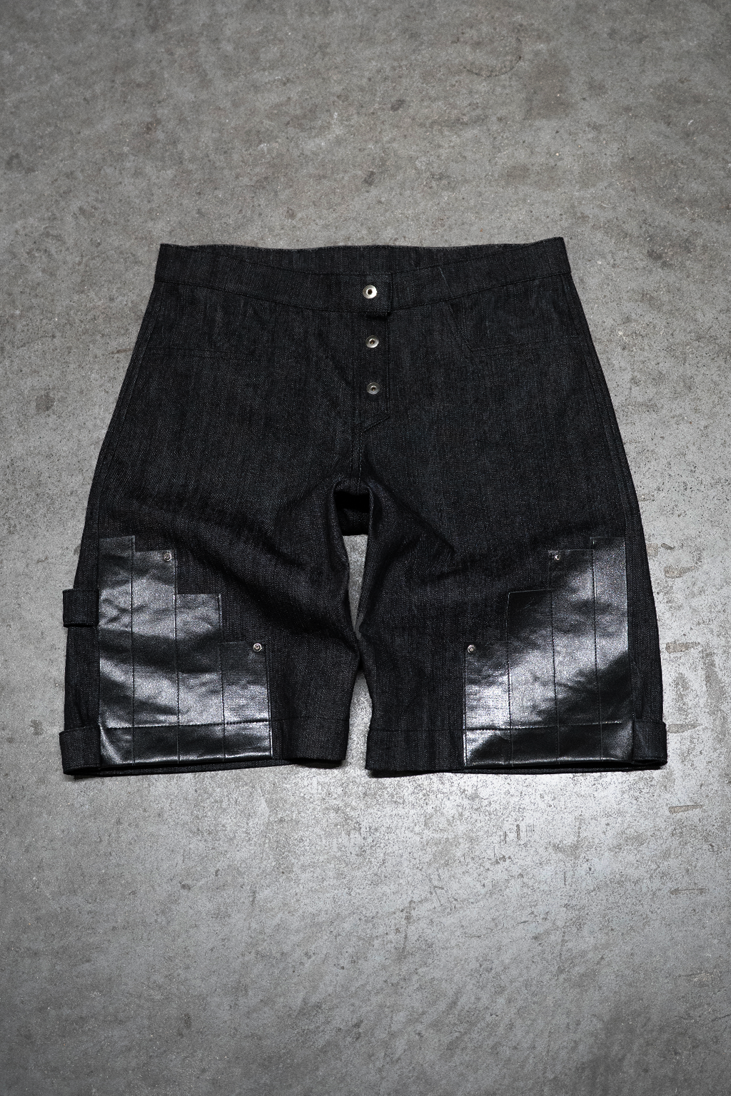CARPENTER SHORT BLACK DENIM