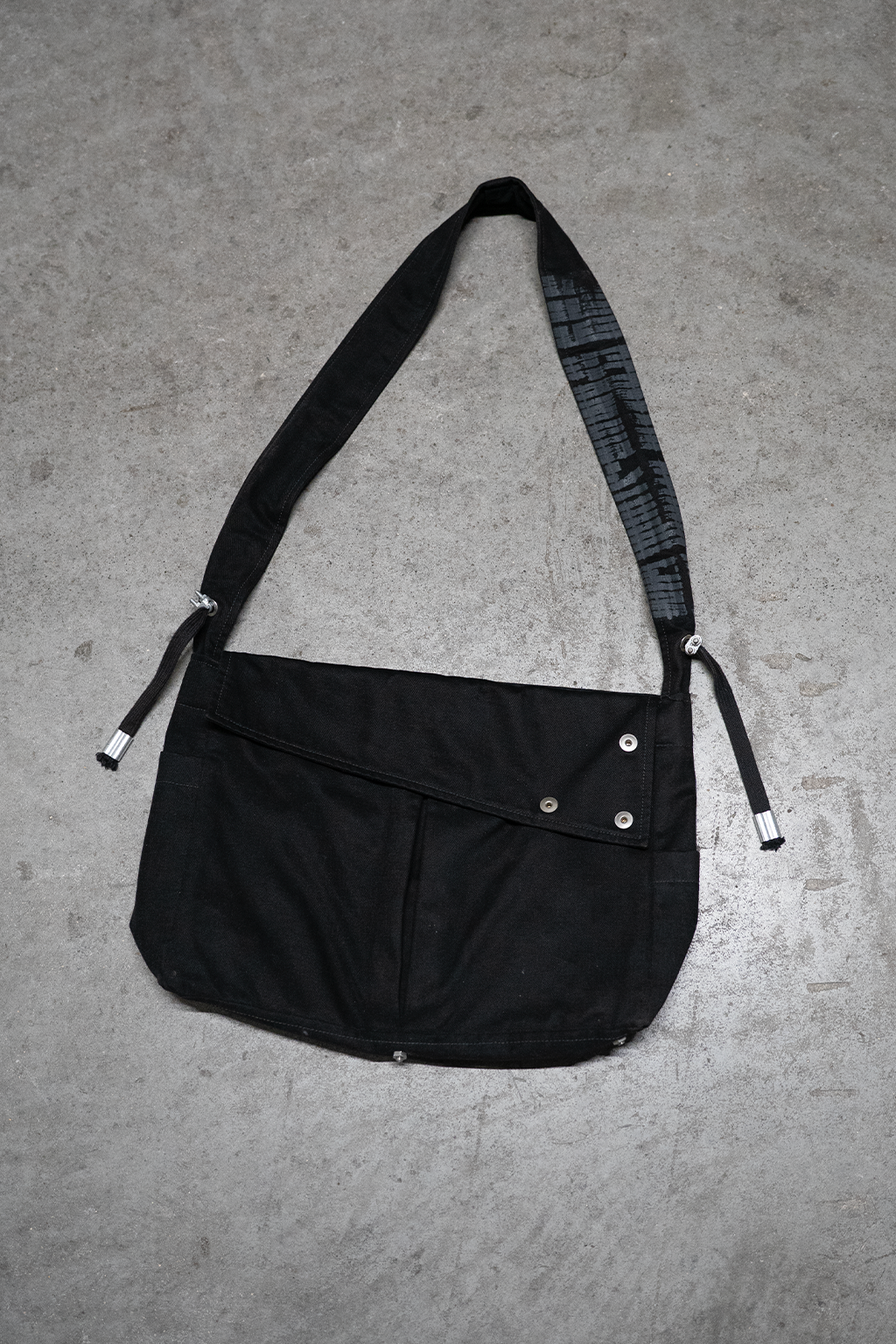 TECHNICAL FACTOR BAG PROTOTYPE