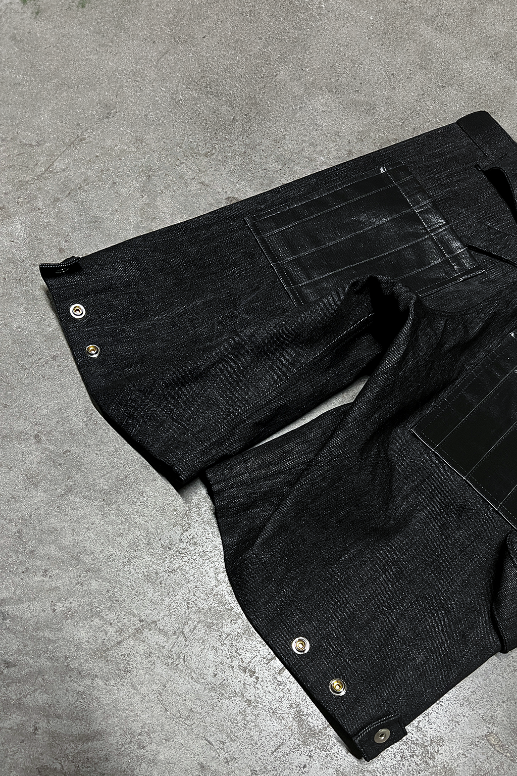 CARPENTER SHORT BLACK DENIM