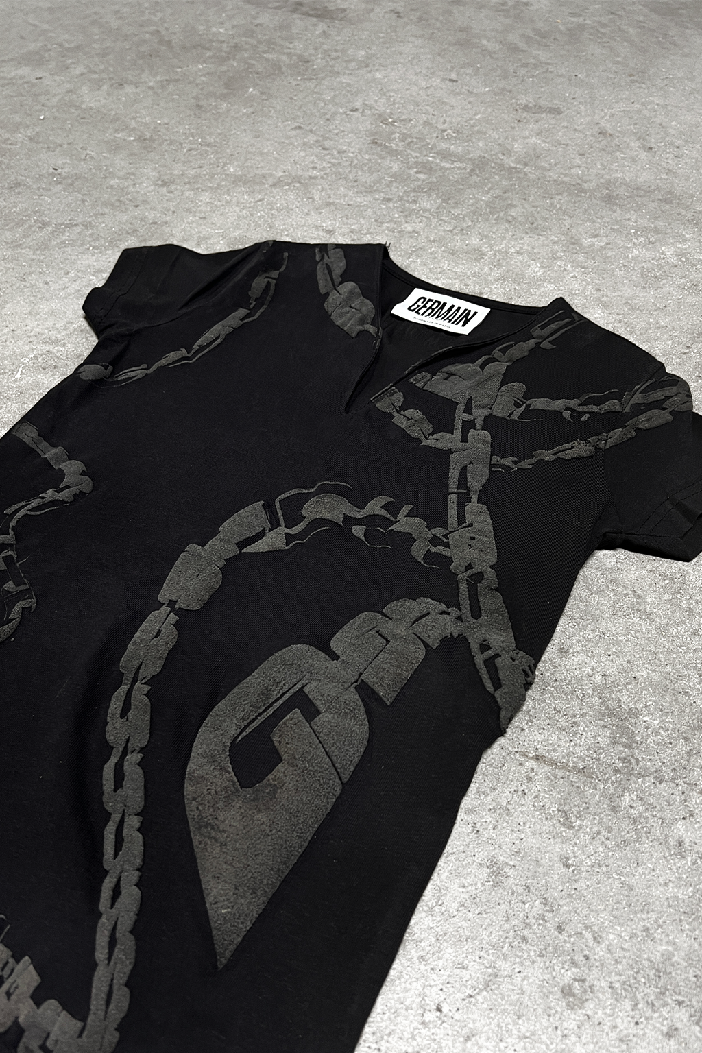 BABY TEE G CHAINS DARK