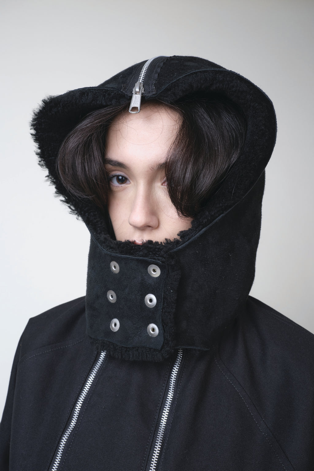 FUR HOOD DOUBLE ZIPPER BOMBER