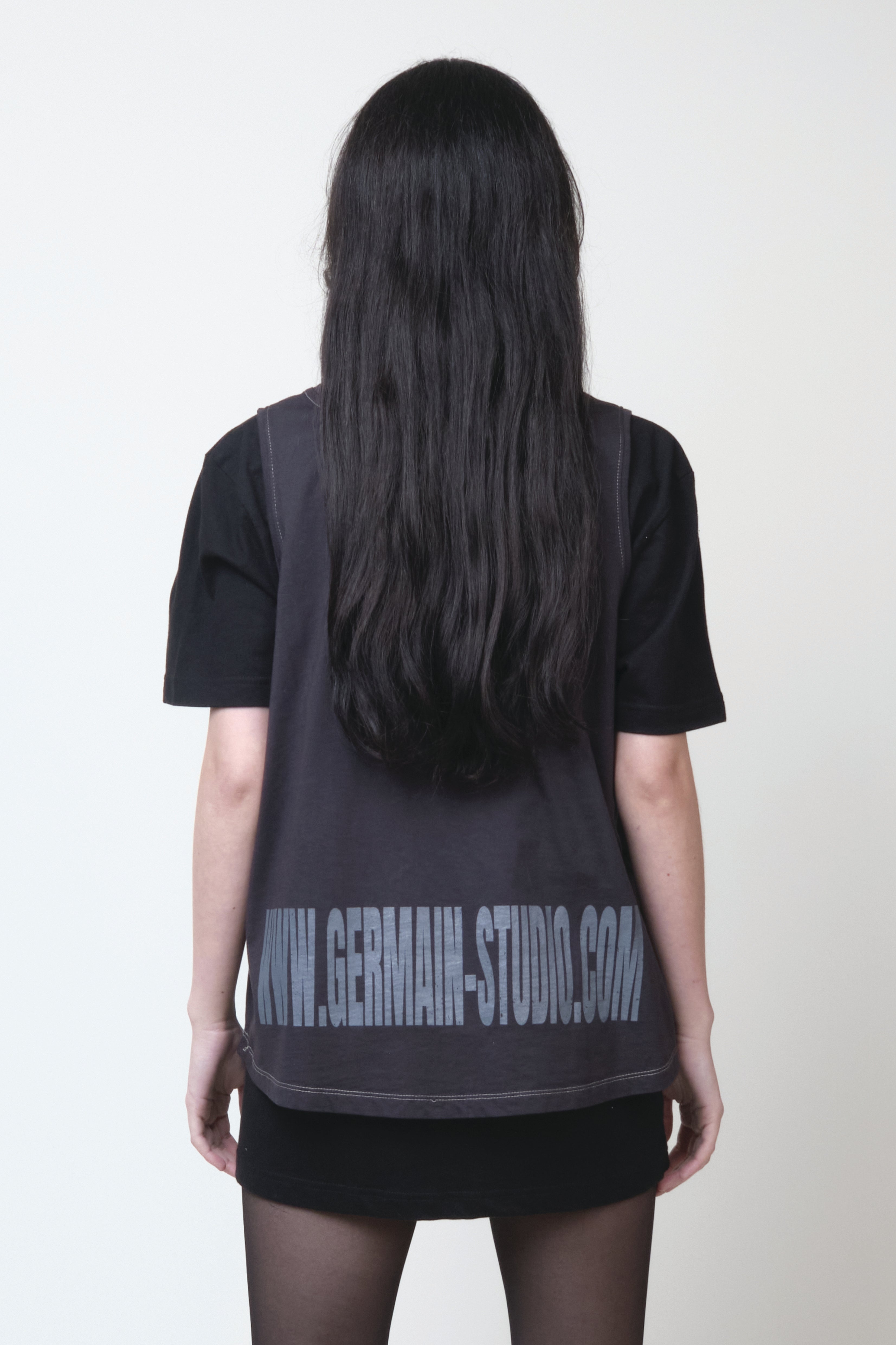 DARK TANK TOP TEE